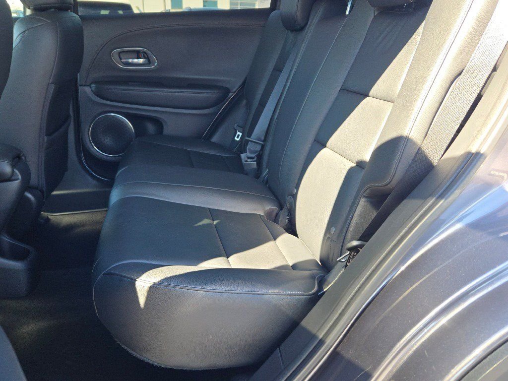 Used 2018  Honda EX-L image 18