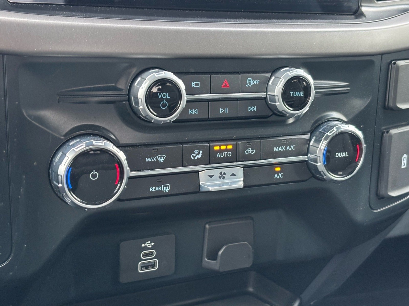 Used 2025 Gray Ford XLT image 15