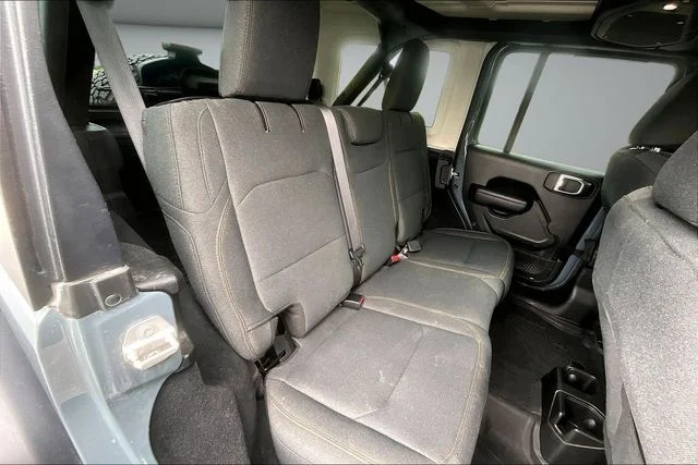 Used 2024 Anvil Clearcoat Jeep Sport image 25