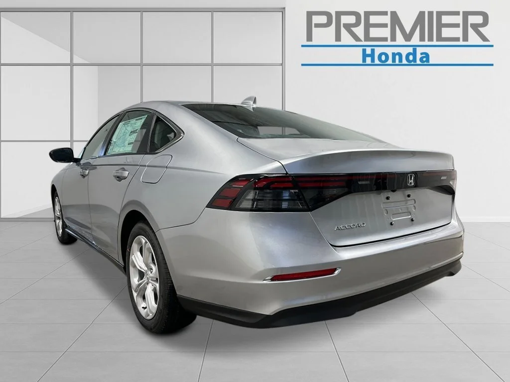 New 2026 Solar Silver Metallic Honda LX image 3