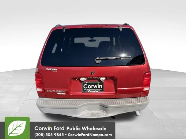 Used 2002 Red Ford Base image 6
