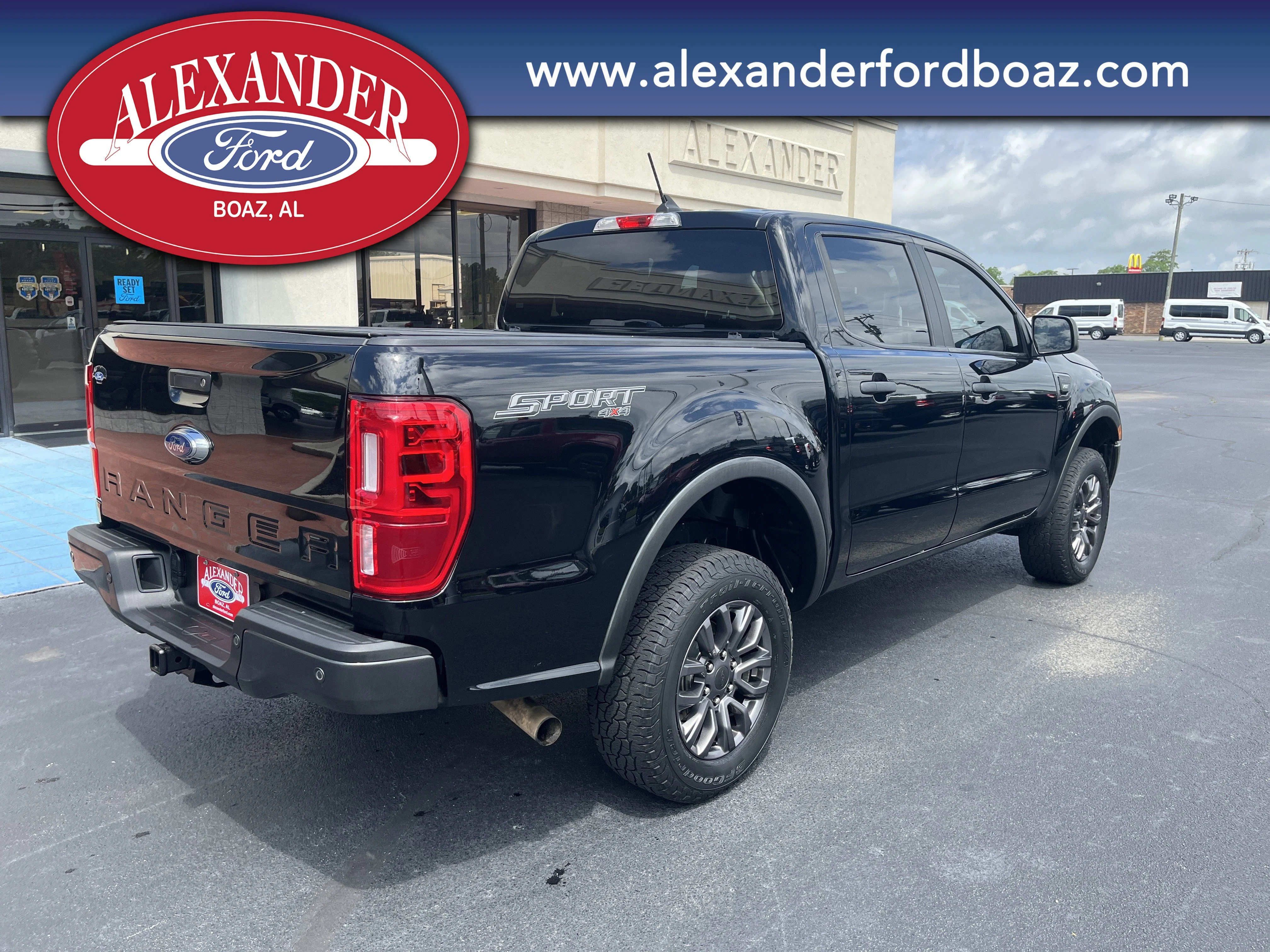 Used 2021 Black Ford XLT image 3