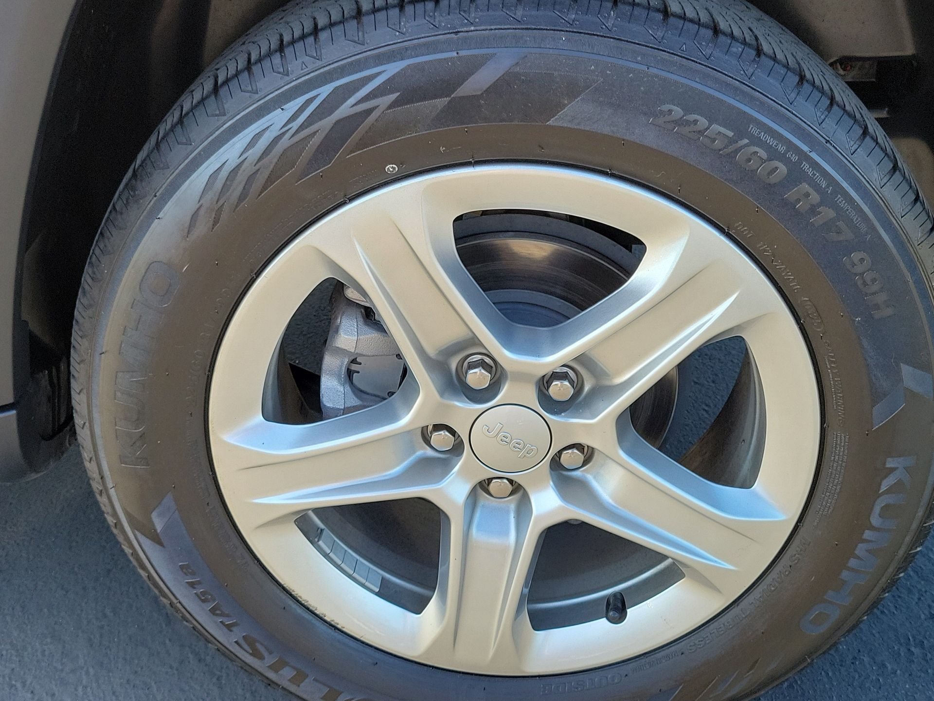 Certified Used 2024 Red Jeep Latitude image 4