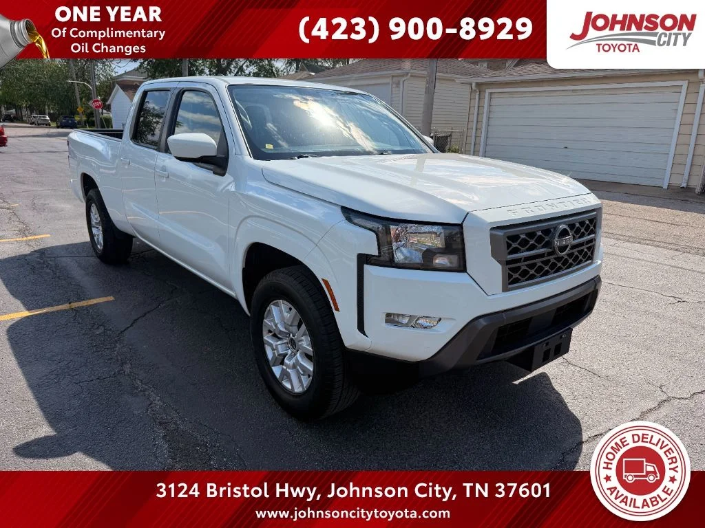 2022 Nissan Frontier SV Crew Cab 4X4 LWB's photo