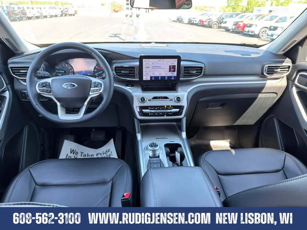 Used 2024 Blue Ford XLT image 12