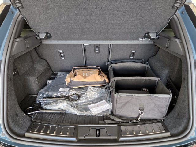 New 2026 Tribeca Blue Land Rover S image 14