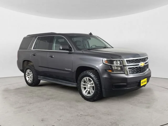 Used 2018 TUNGSTEN METALLIC Chevrolet LT image 7