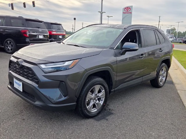 Used 2025 Gray Toyota XLE image 3
