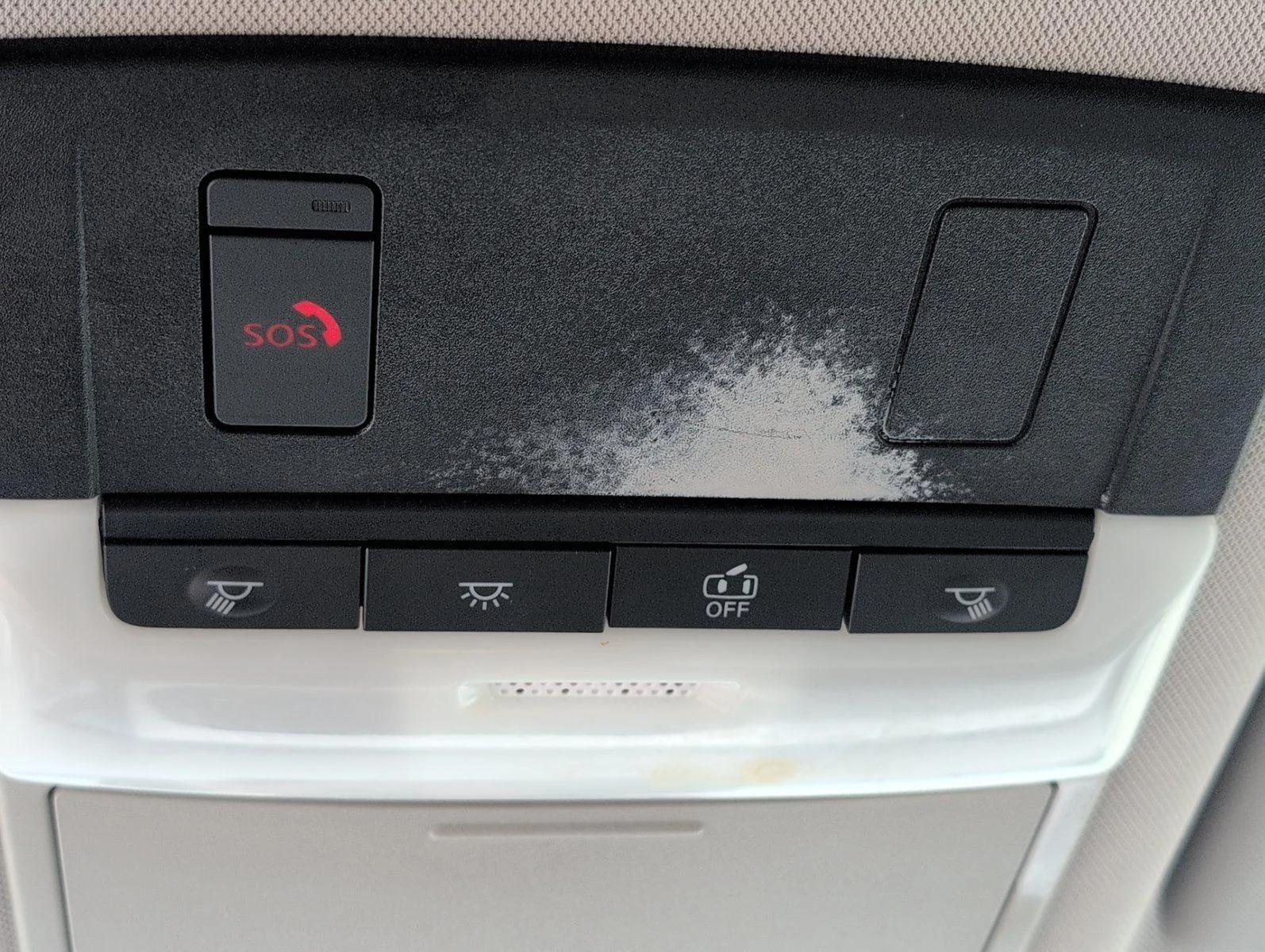 Used 2025 Everest White Pearl Nissan SV image 20