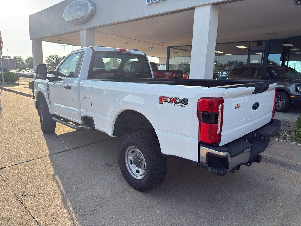 Used 2023 Oxford White Ford XL image 16