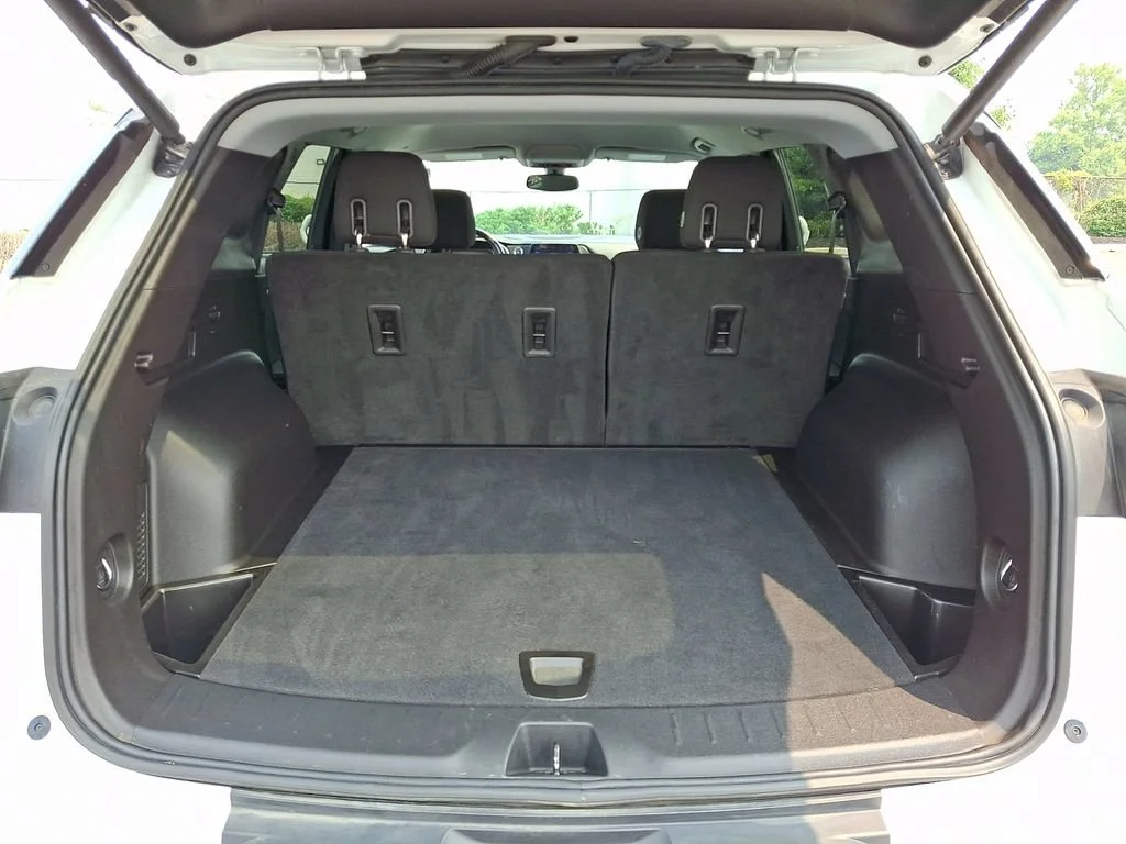 Used 2020 SUMMIT WHITE Chevrolet LT image 31