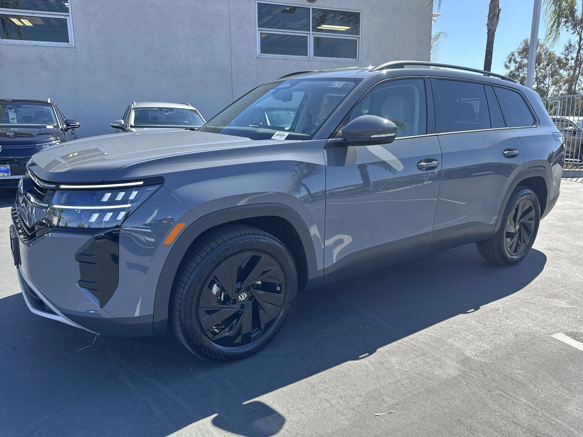 New 2027 Pure Gray Volkswagen SE w/Technology image 3