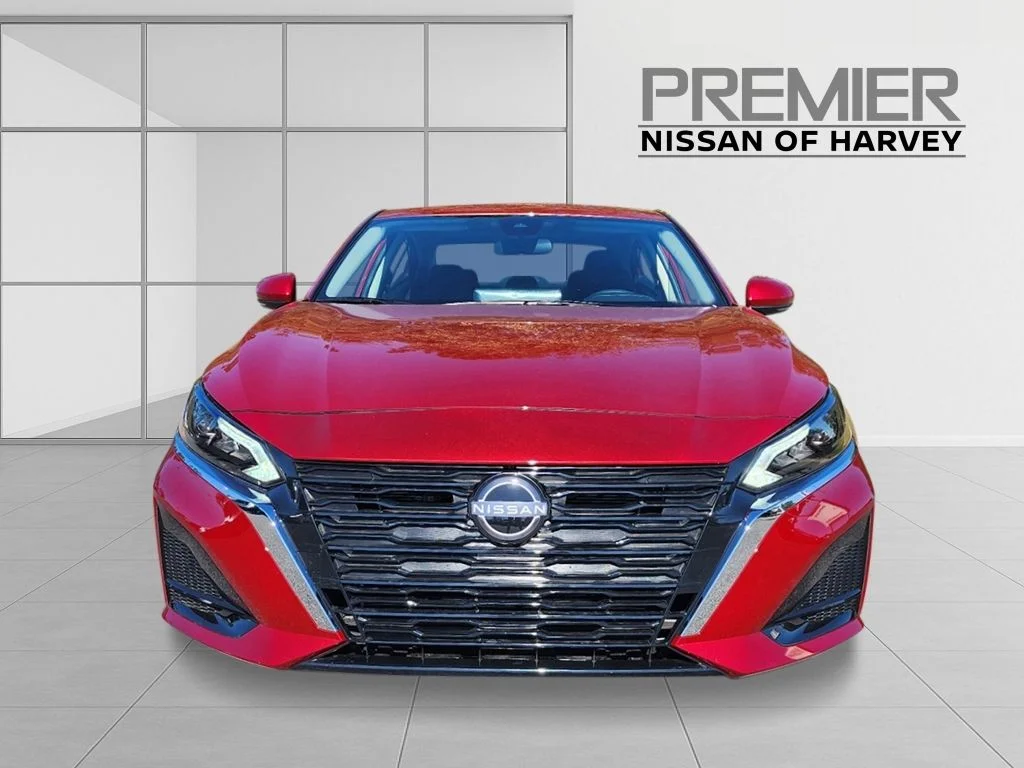 2025 Nissan Altima SL - Photo 8