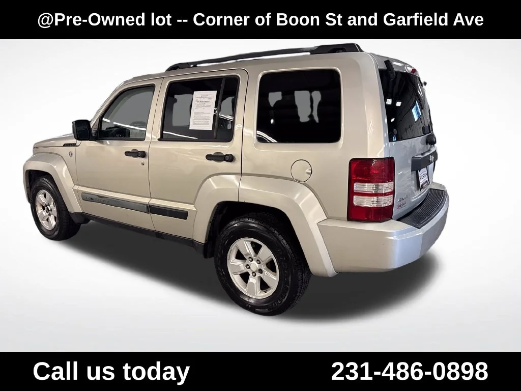 Used 2009 Gray Jeep Sport image 3