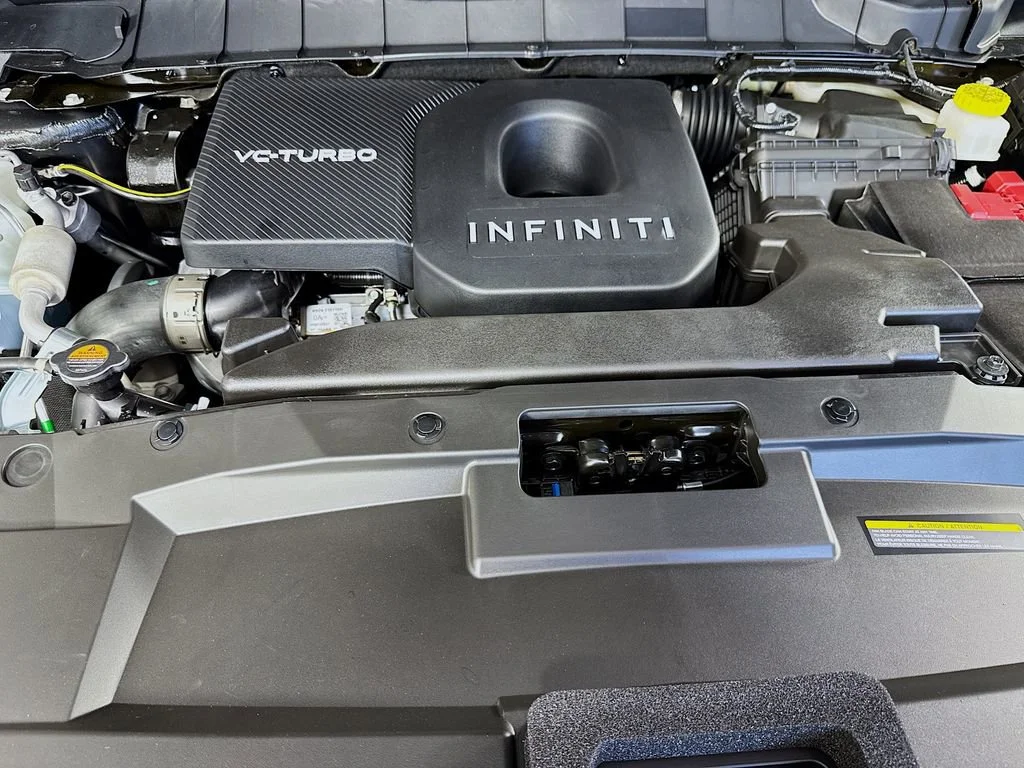New 2027 Gray INFINITI SPORT image 39