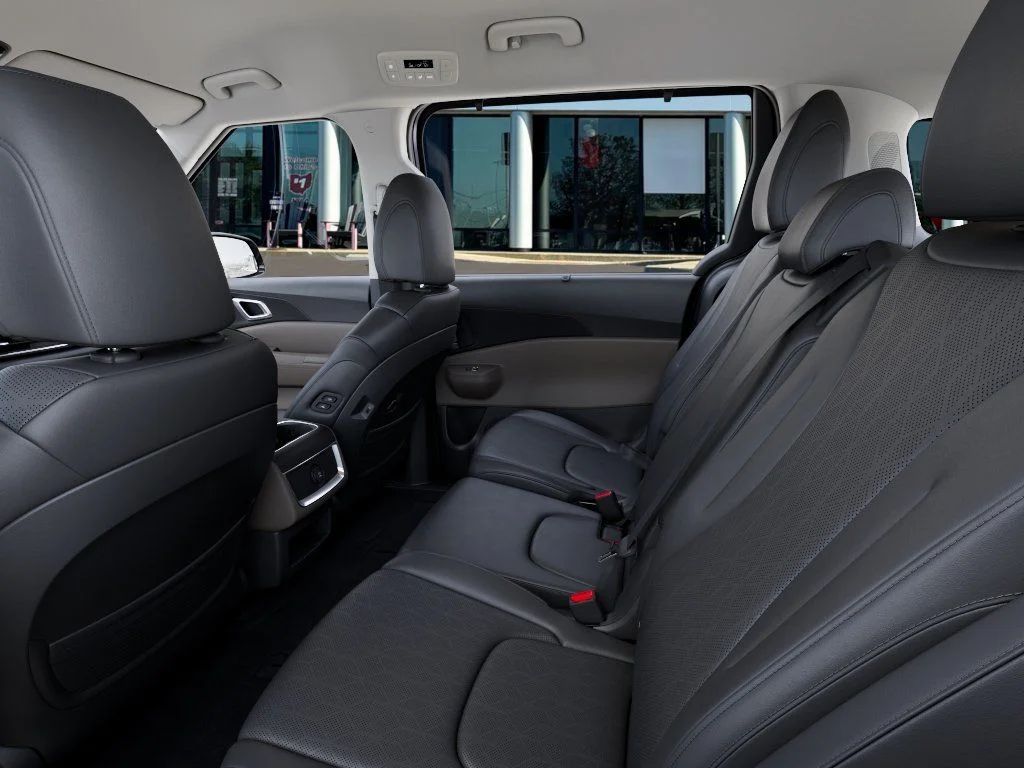New 2026 Deep Chroma Blue Kia EX image 18