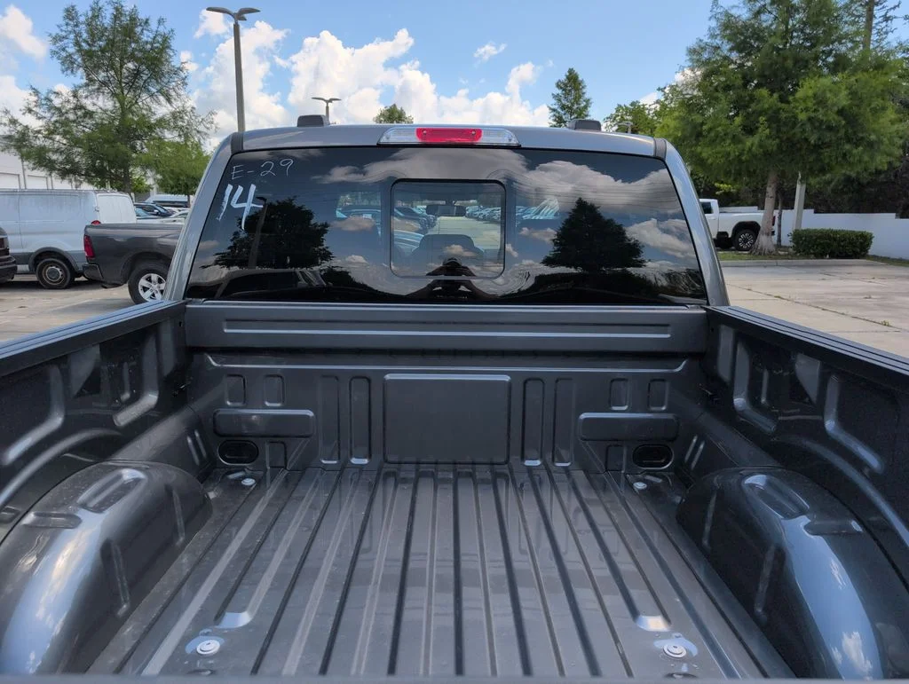 New 2026 Gray Ford Lariat image 27