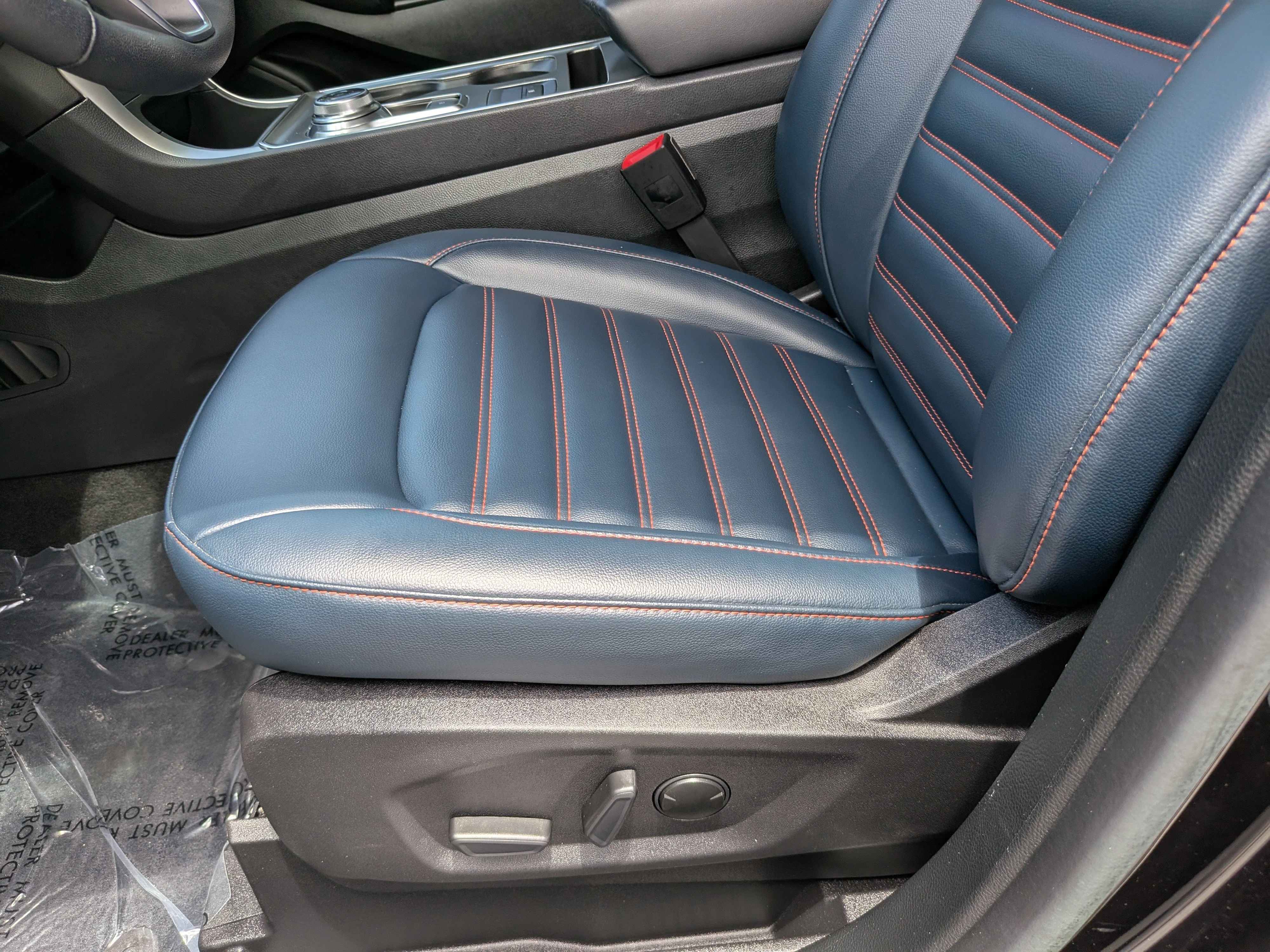 Used 2024 Agate Black Metallic Ford SEL image 25
