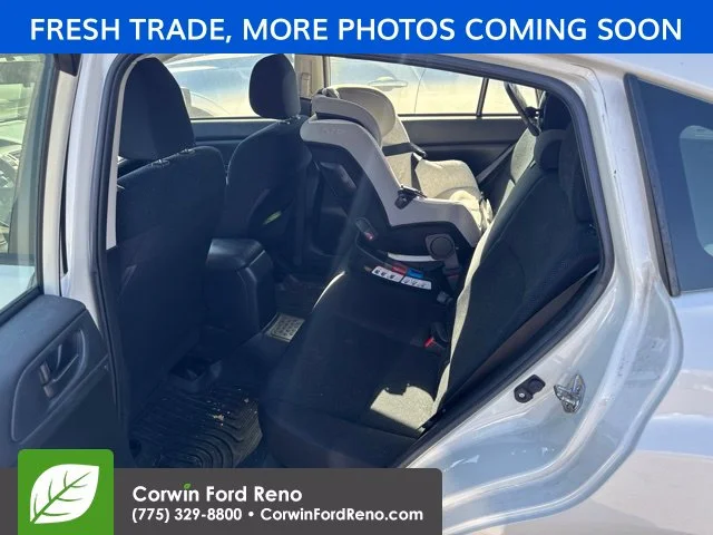 Used 2016 Crystal White Pearl Subaru 2.0i image 9