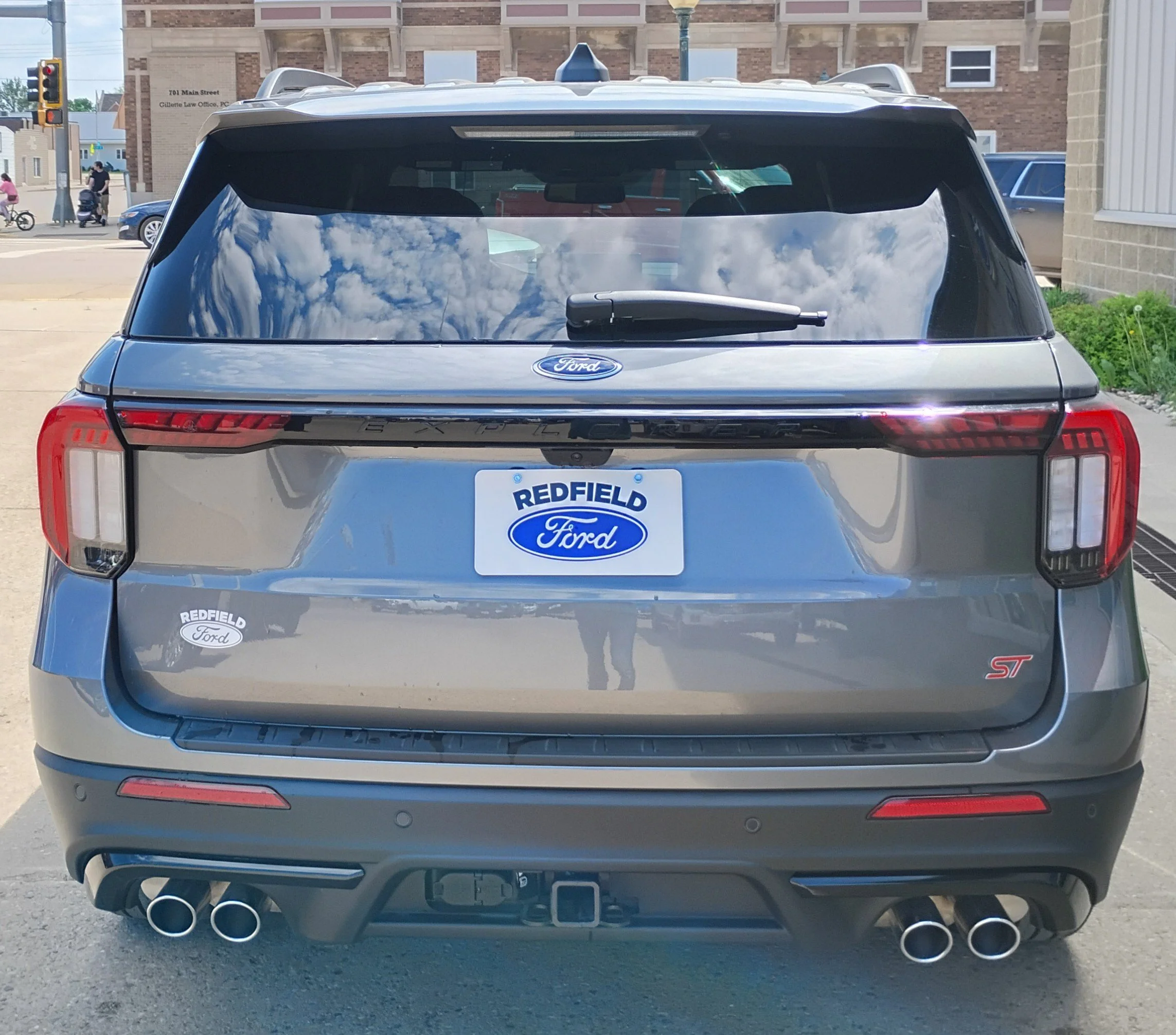 2026 Ford Explorer ST - Photo 7