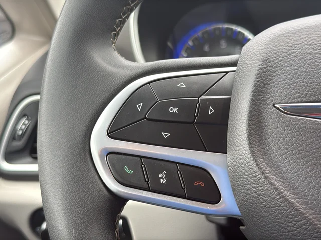 Used 2024 White Chrysler Touring L image 39