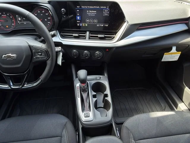 2026 Chevrolet Trax RS - Photo 13
