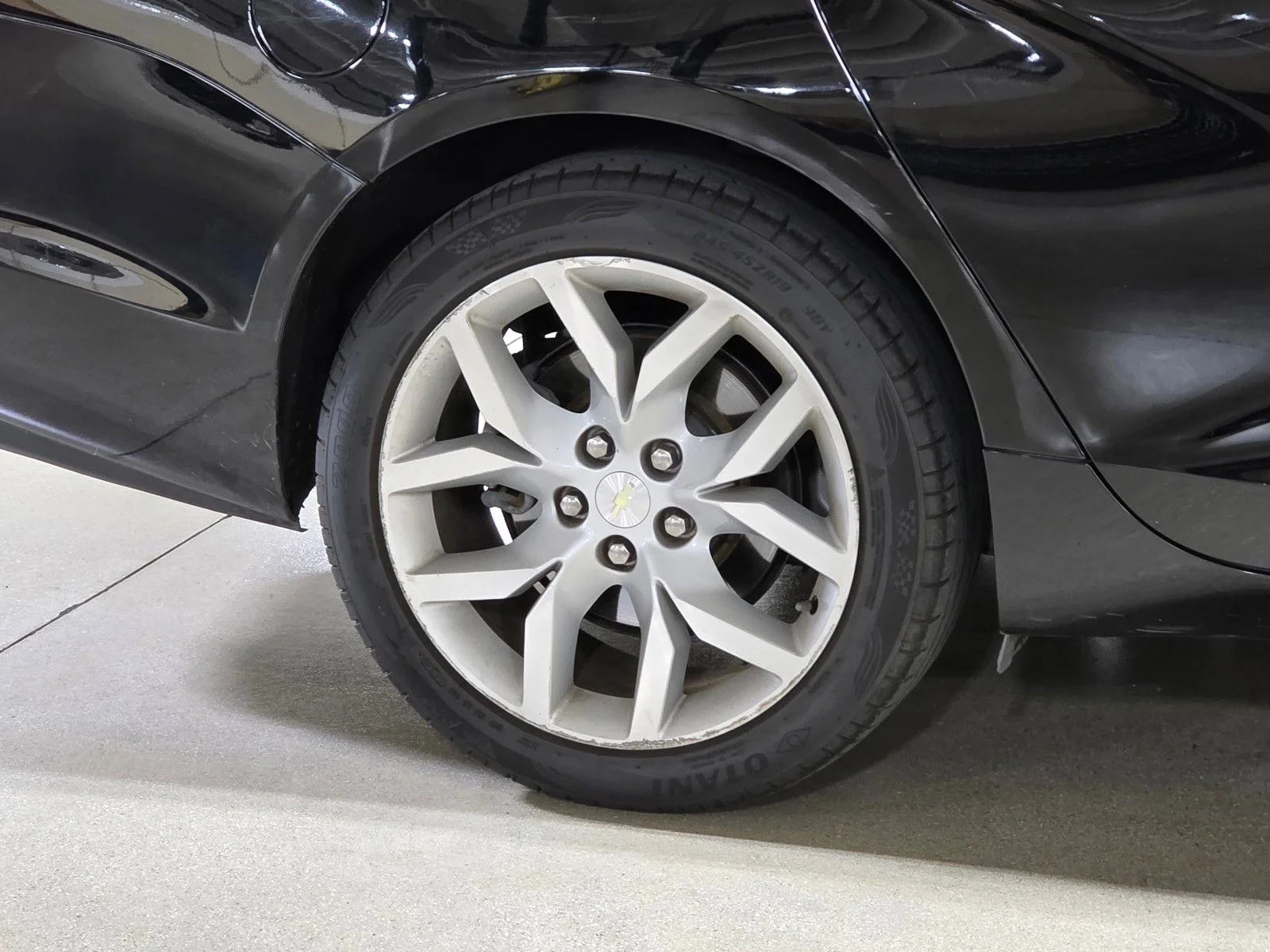 Used 2015 Black Chevrolet LTZ image 9