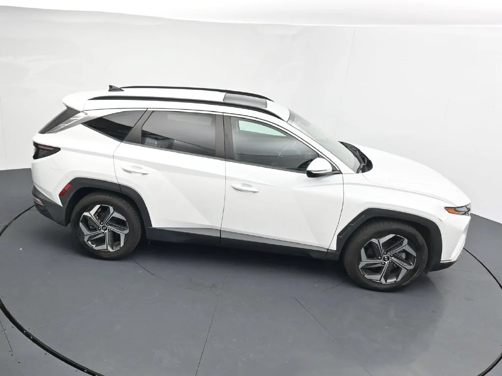 Used 2022 Gray Hyundai SEL image 16