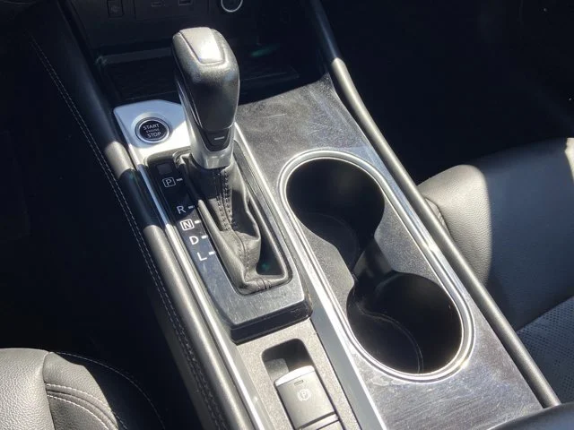 2025 Nissan Altima SL - Photo 21
