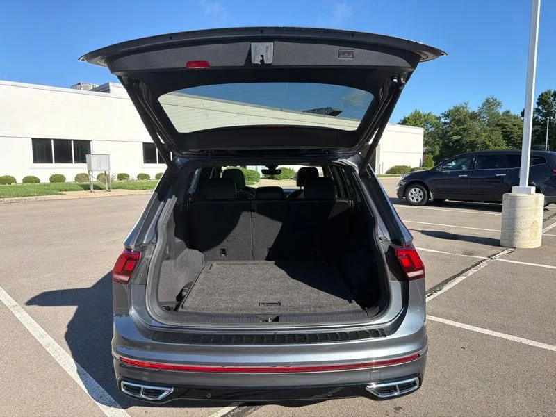 Used 2023 Gray Volkswagen 2.0T SEL R-Line image 9