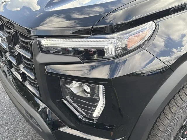 New 2026 Onyx Black GMC Elevation image 9