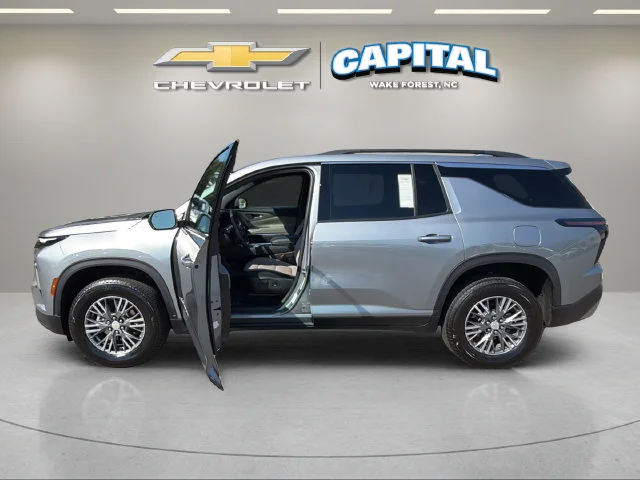 Used 2026 Gray Chevrolet LT image 5