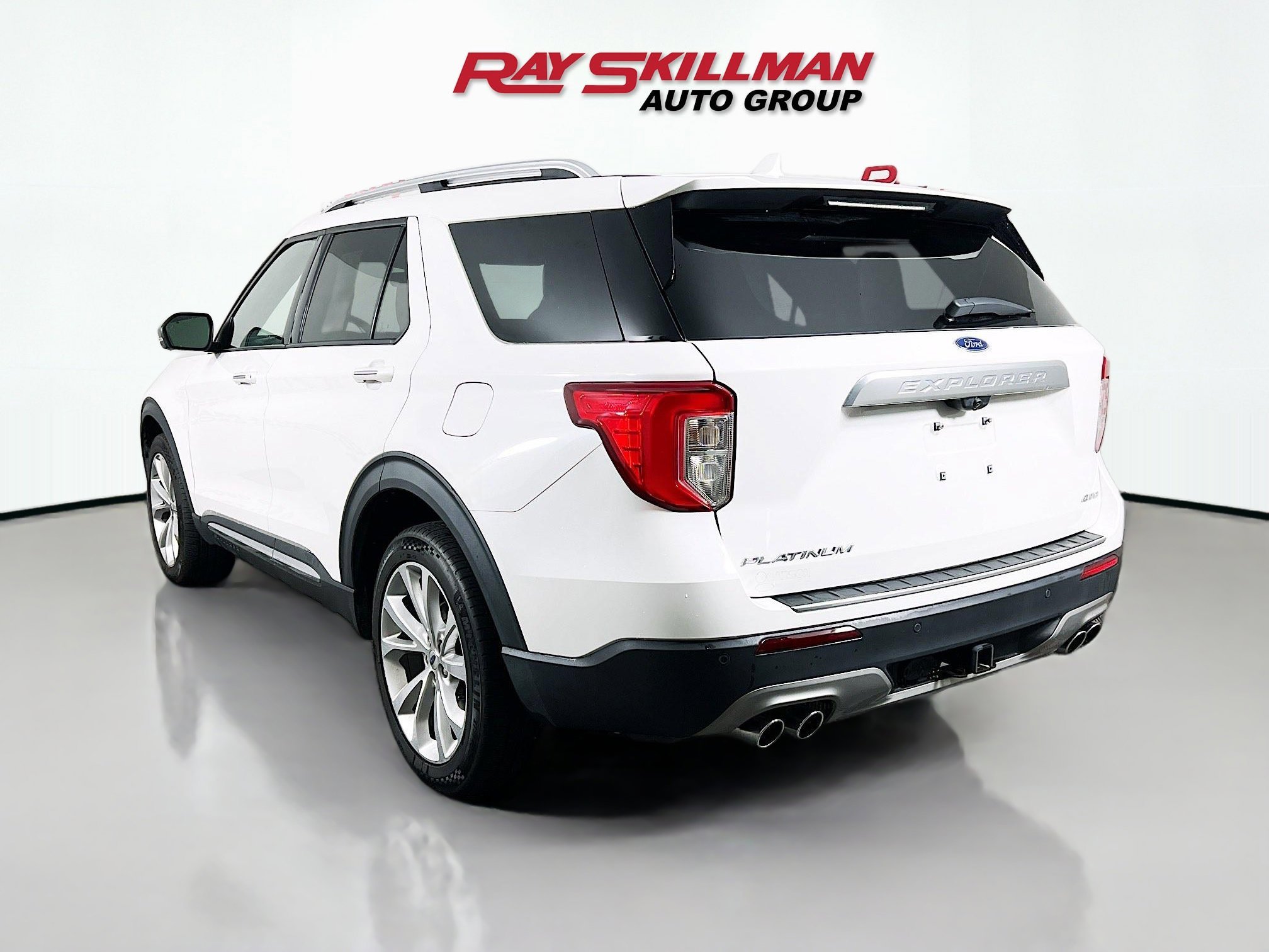 Used 2022 White Ford PLATINUM image 5
