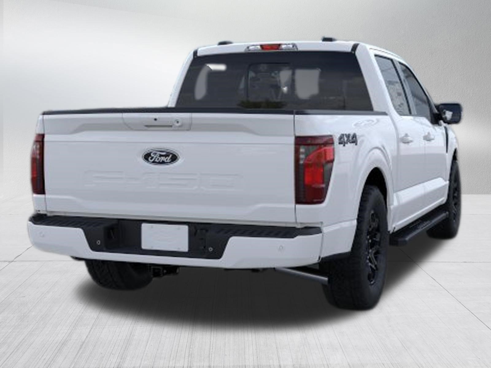 New 2026 Oxford White Ford XLT image 8