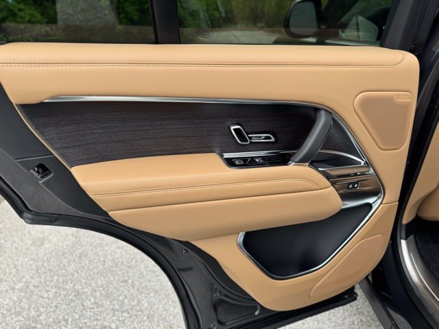 2026 Land Rover Range Rover SE - Photo 12
