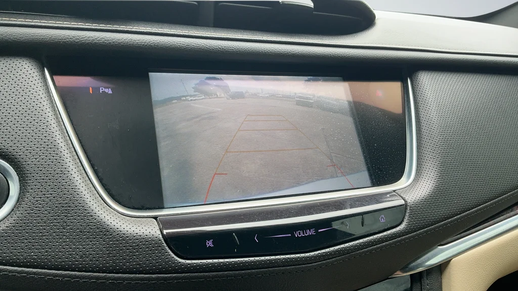 Used 2018 Silver Cadillac Premium Luxury image 12