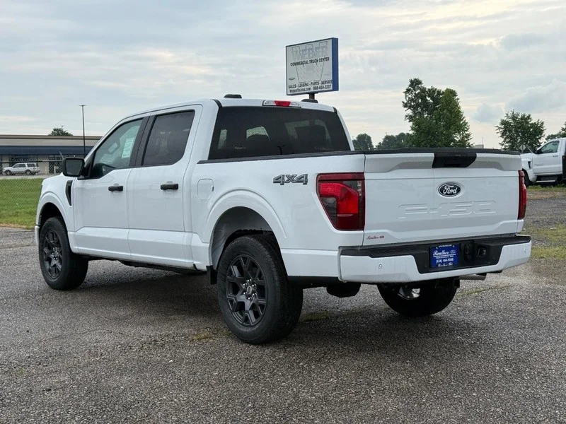 New 2026 Oxford White Ford STX 4WD SuperCrew 5.5