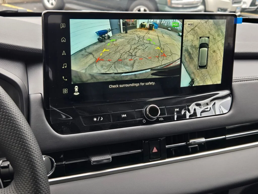 New 2026 Black Mitsubishi SE image 25