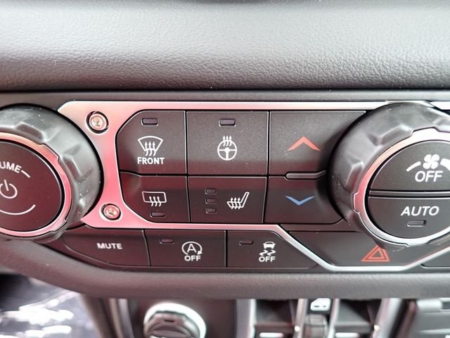New 2026 Black Clearcoat Jeep Rubicon X image 20