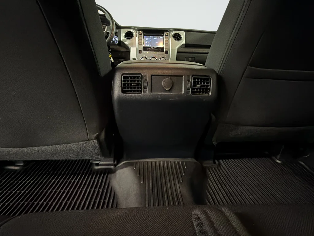 Used 2018 Black Toyota SR5 image 10