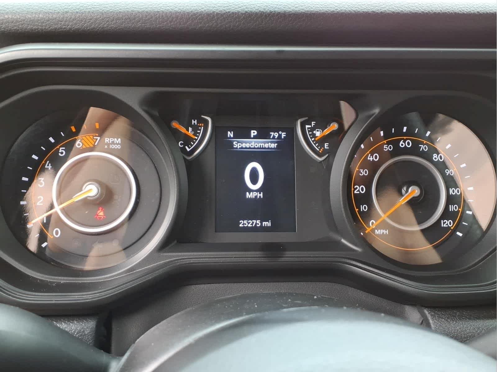 Used 2024 Earl Clearcoat Jeep Sport image 19