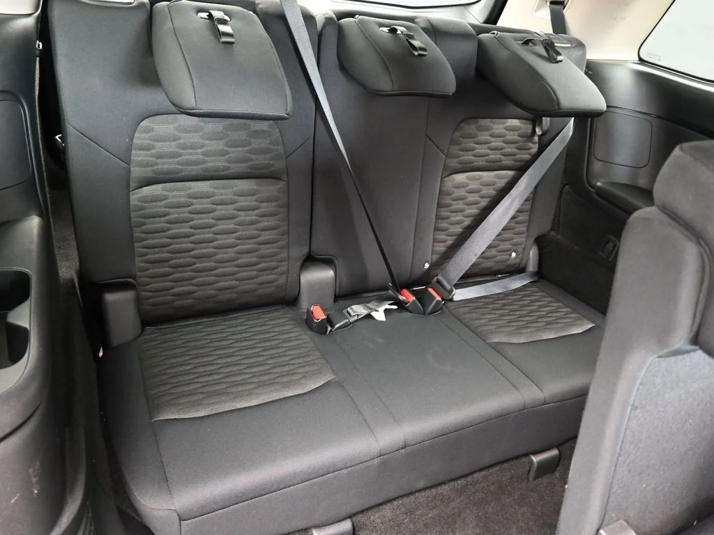 2025 Nissan Pathfinder SV - Photo 45