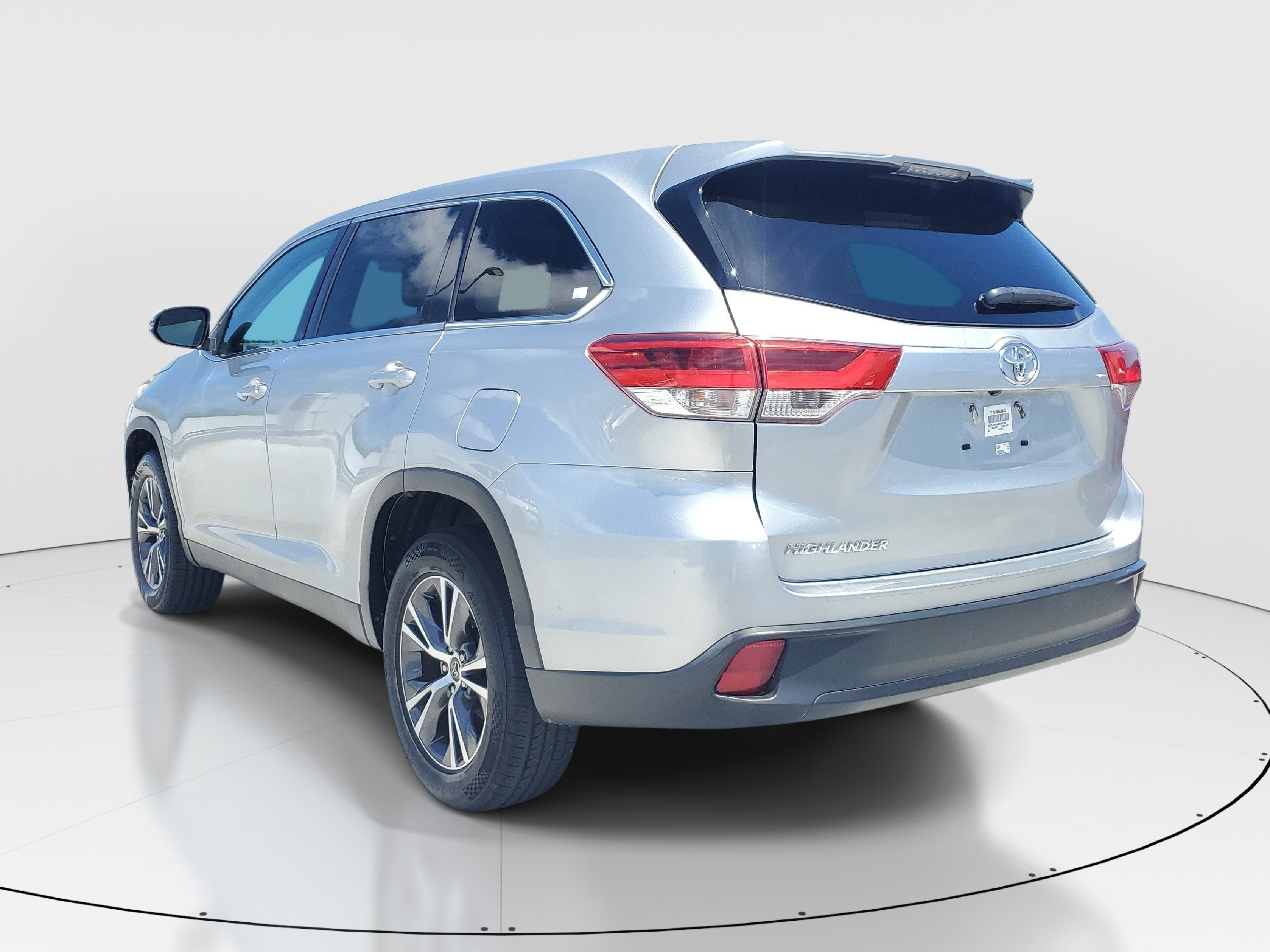 Used 2019 Celestial Silver Metallic Toyota LE image 4