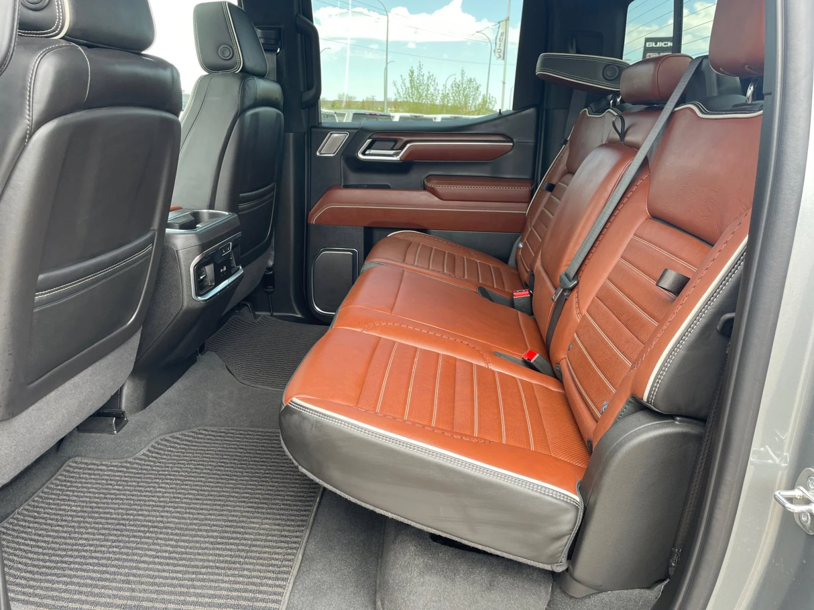 Used 2024 Gray GMC Denali Ultimate Crew Cab image 18