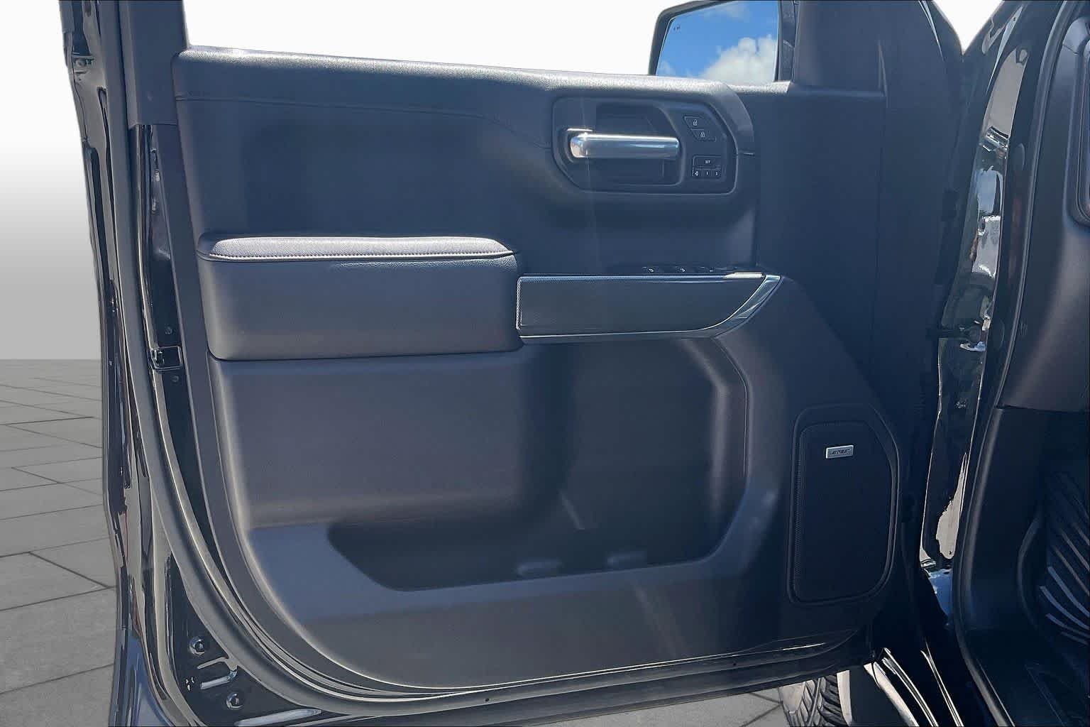 Used 2020 ONYX BLACK GMC AT4 image 18