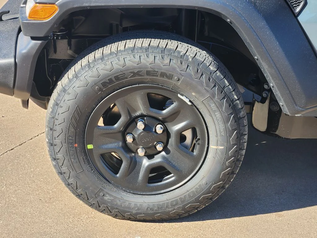 New 2026 Anvil Clear-Coat Exterior Paint Jeep Sport image 7