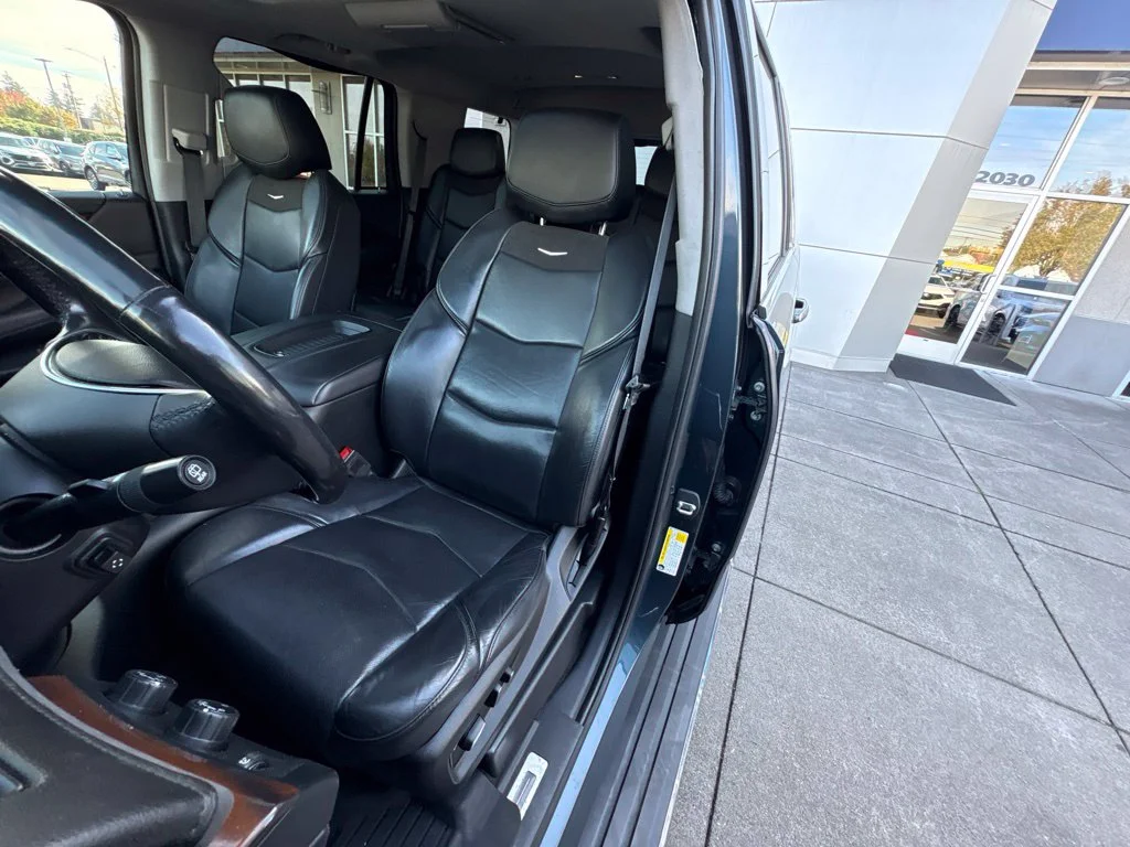 Used 2019 Gray Cadillac Premium Luxury image 13