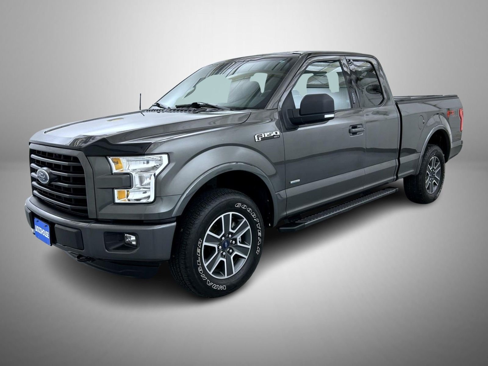 Used 2016 Gray Ford XLT image 1