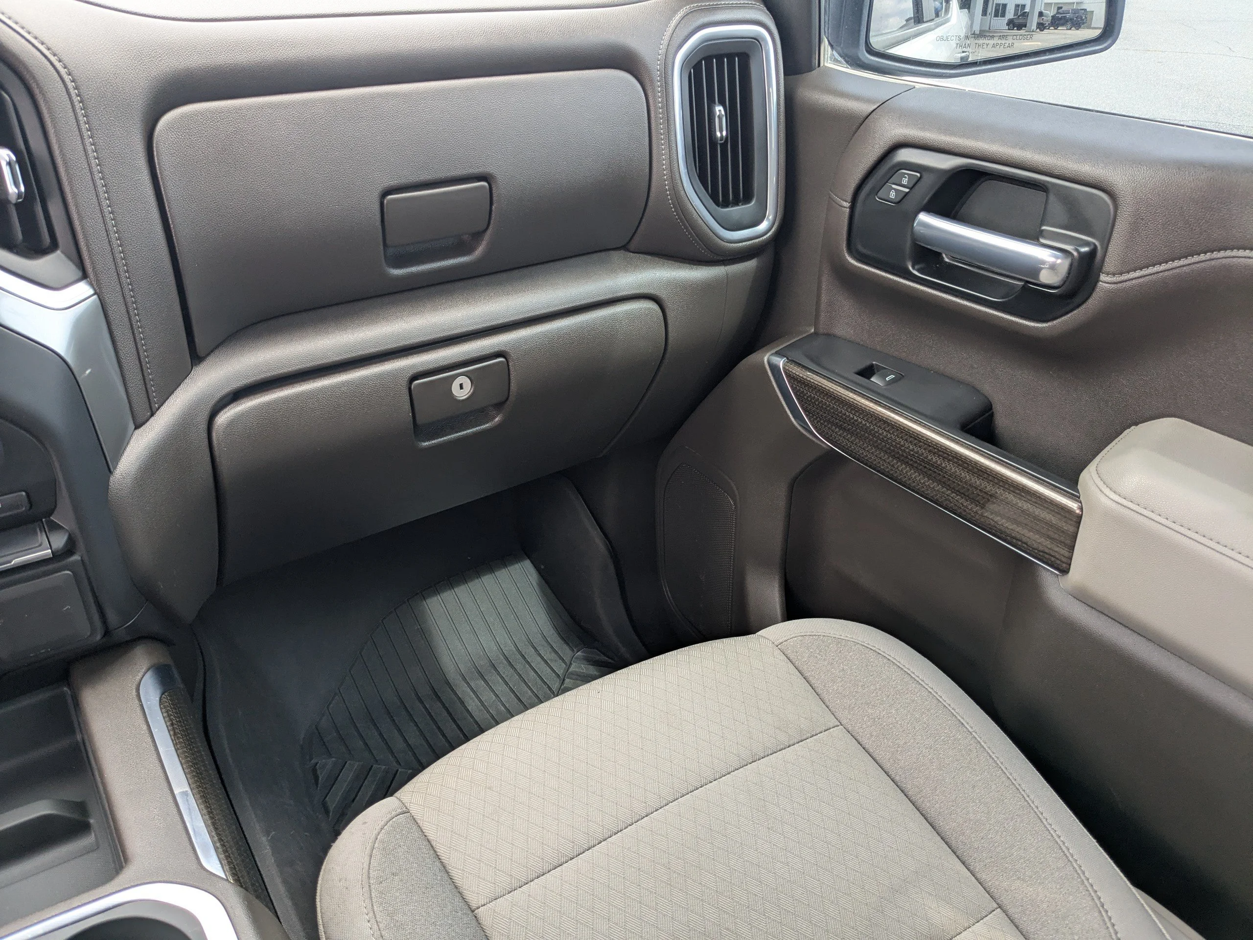 Used 2021 SUMMIT WHITE Chevrolet LT Trail Boss image 17