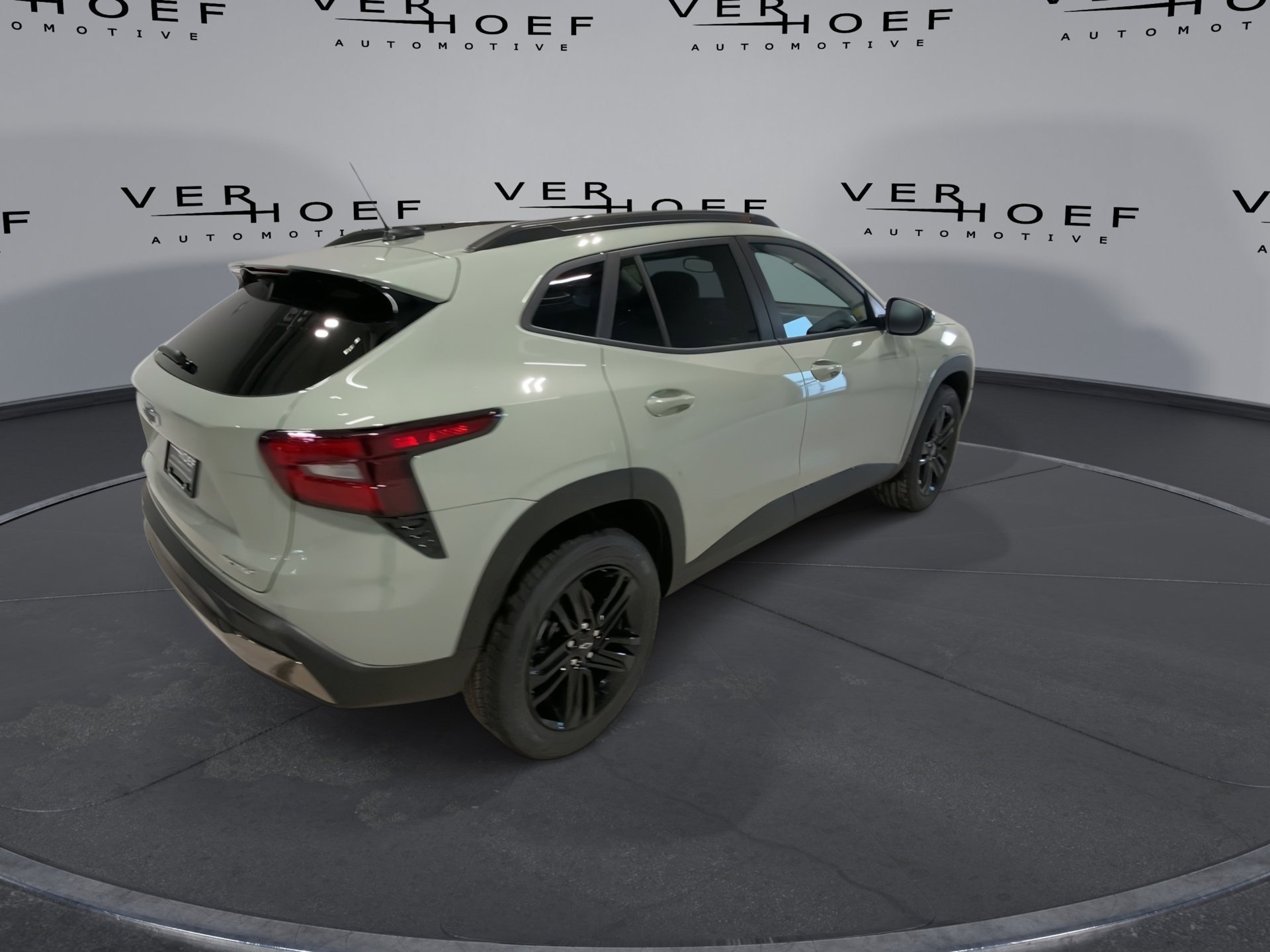 2026 Chevrolet Trax Activ - Photo 8